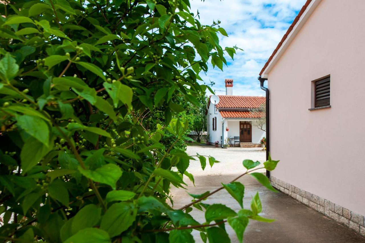 House Ulika Lägenhet Bale Exteriör bild